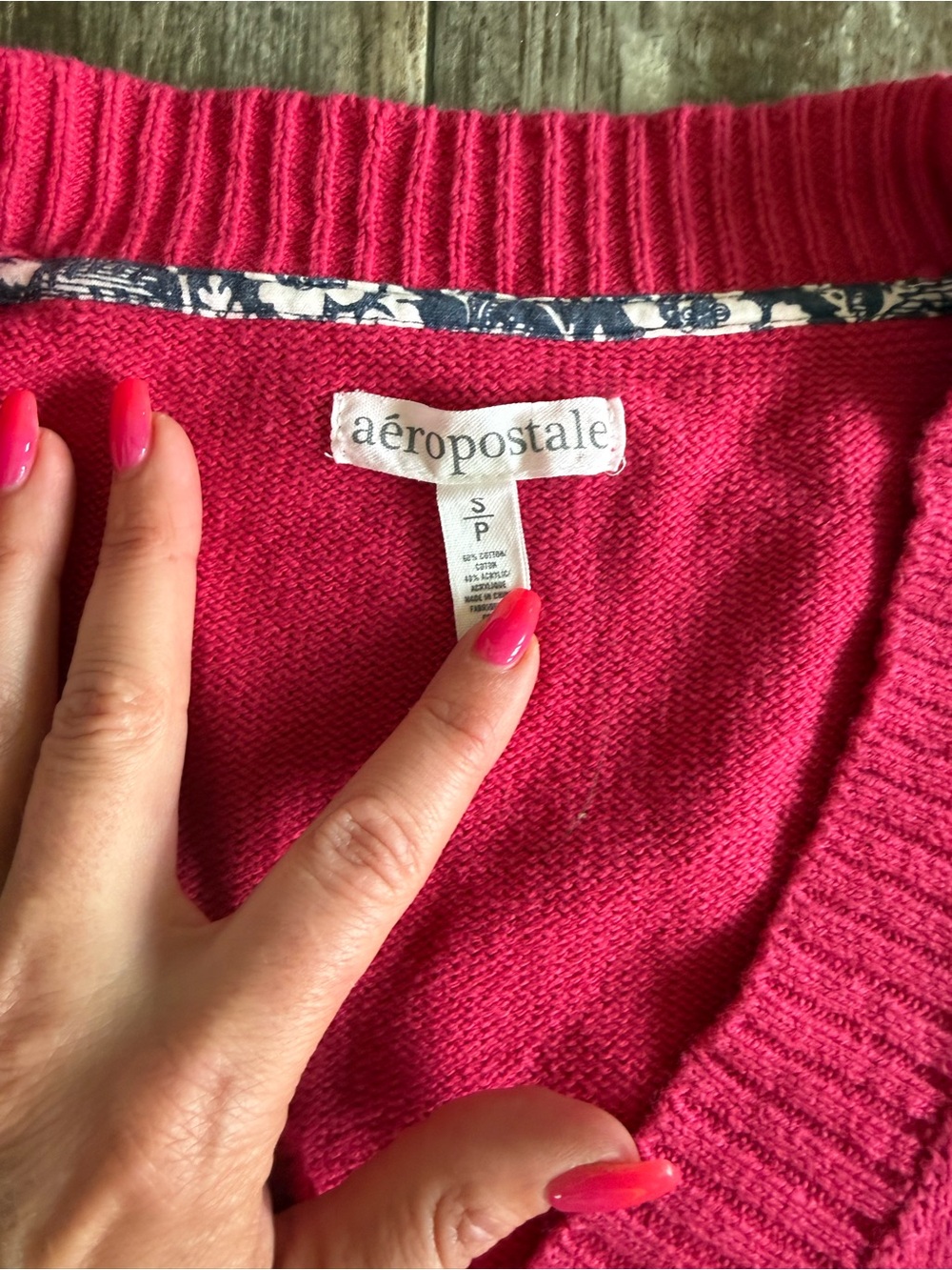 2 for $20 sale: Aeropostale Y2K pink v-neck cable knit sweater - S - Picture 2 of 3